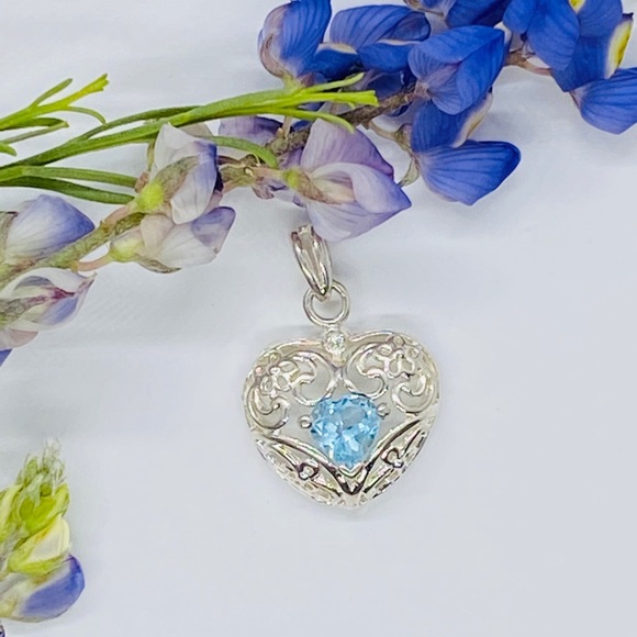 silver pendant - Picture 1 of 1